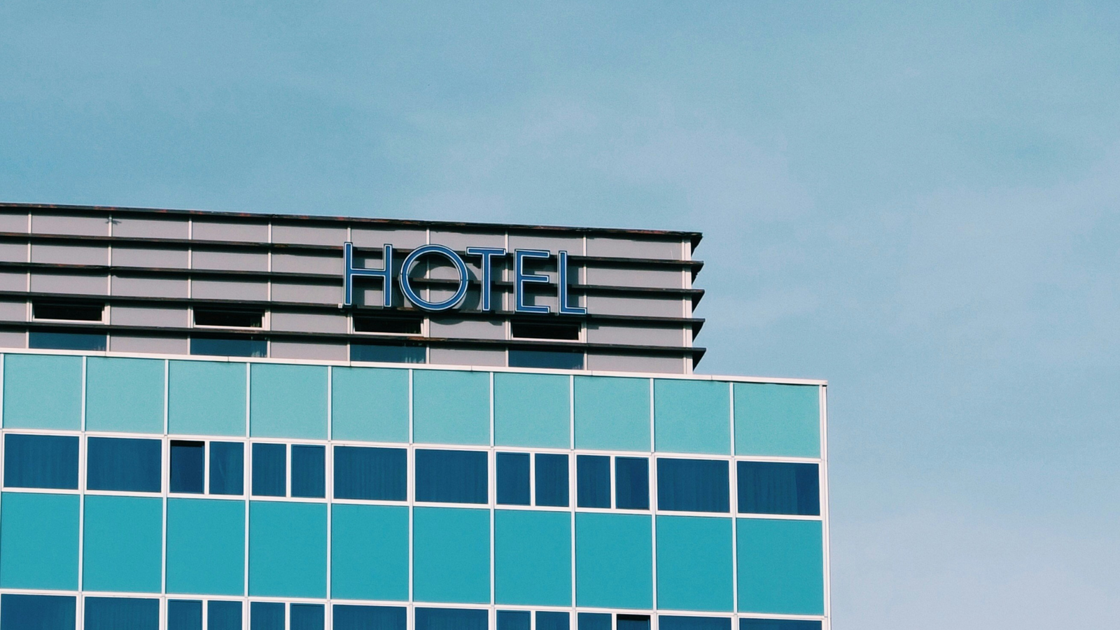 The Impact of Weather in the Hotel Industry