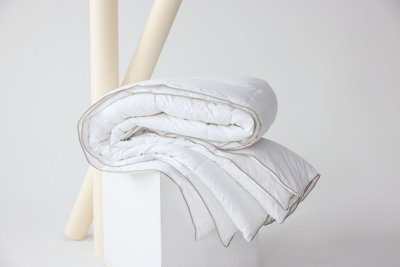 The advantages of synthetic duvet : hypoallergenic and practical