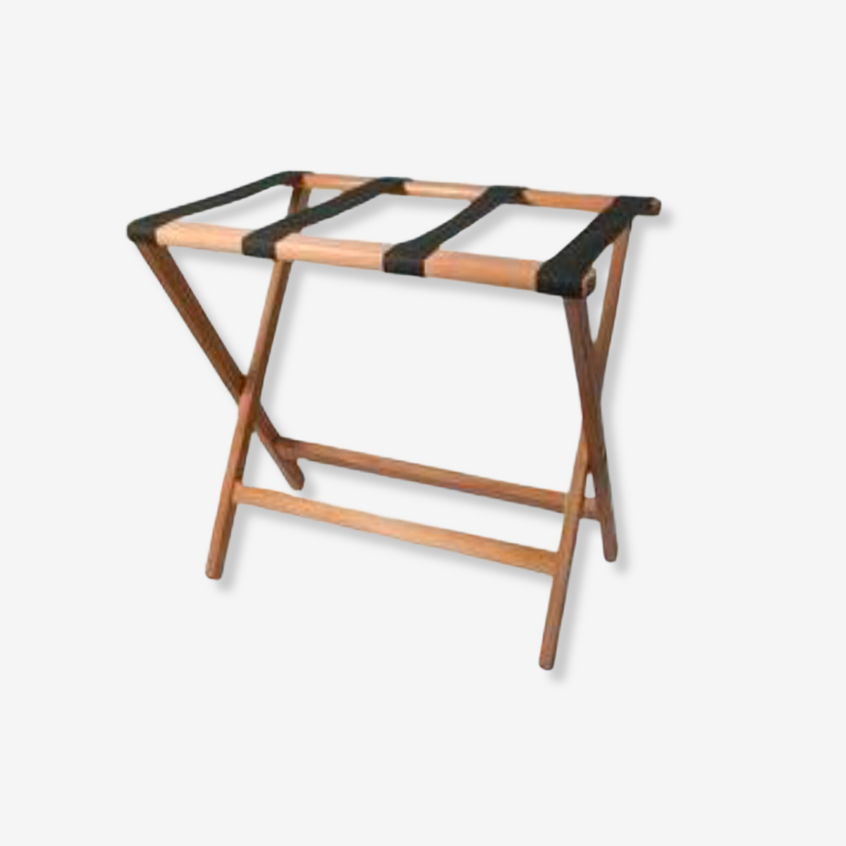 Wooden Luggage Rack | Hotels | Lieberman Tranchemontagne – Lieberman ...